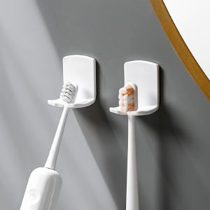 Simple toothbrush holder